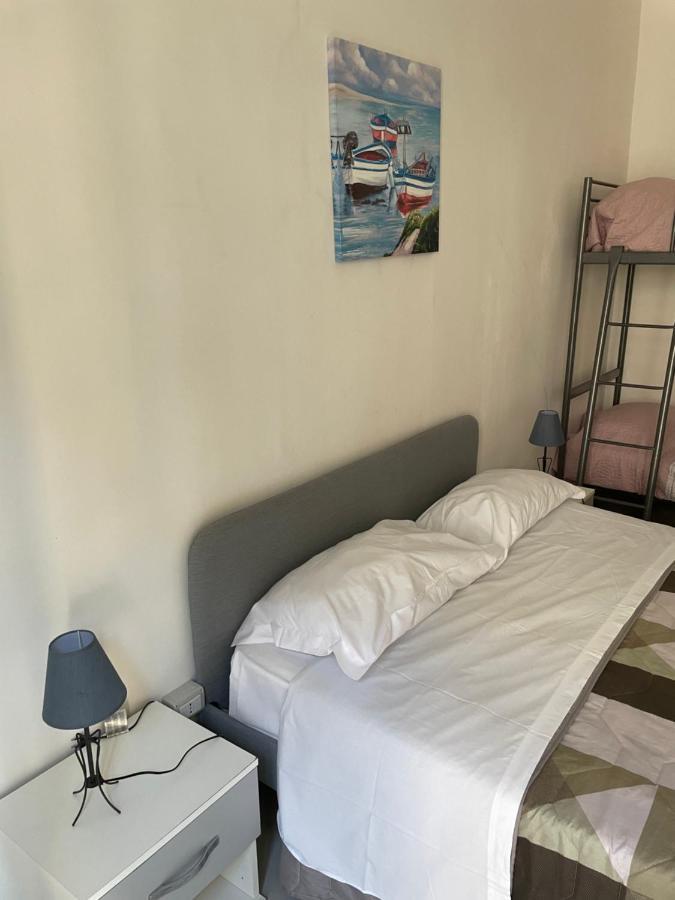 B&B Romy Napoli Eksteriør billede